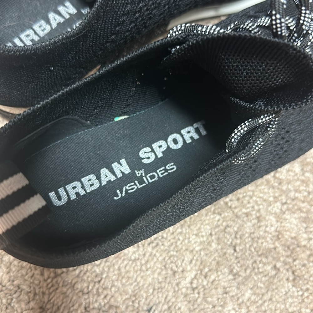 Shoes - Picture 4 of 4